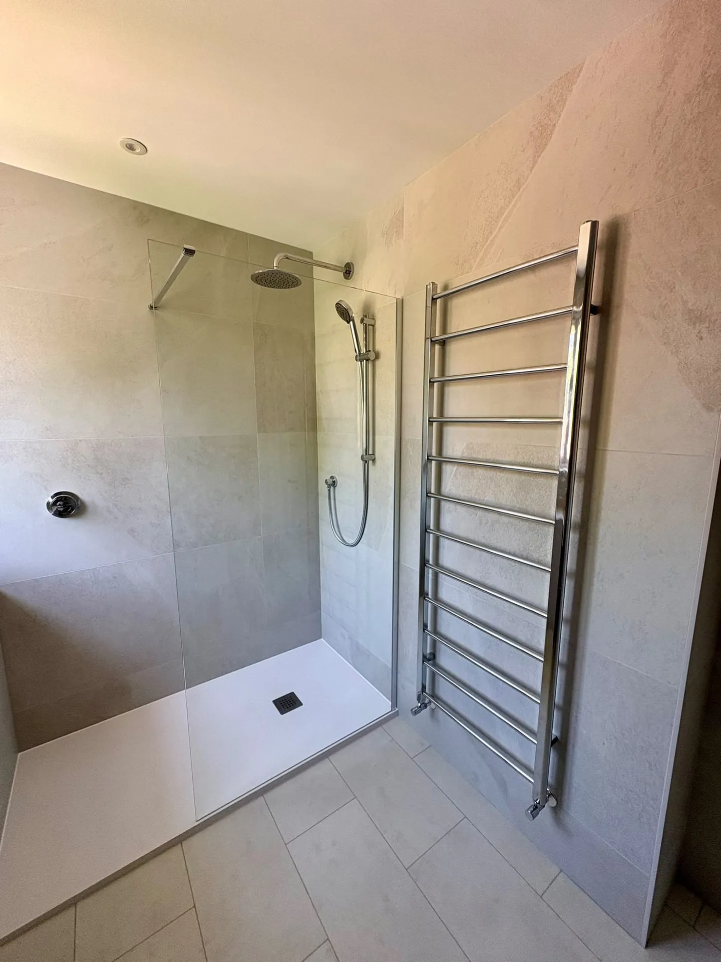 Bath to shower conversion in Haywards Heath - photo 10