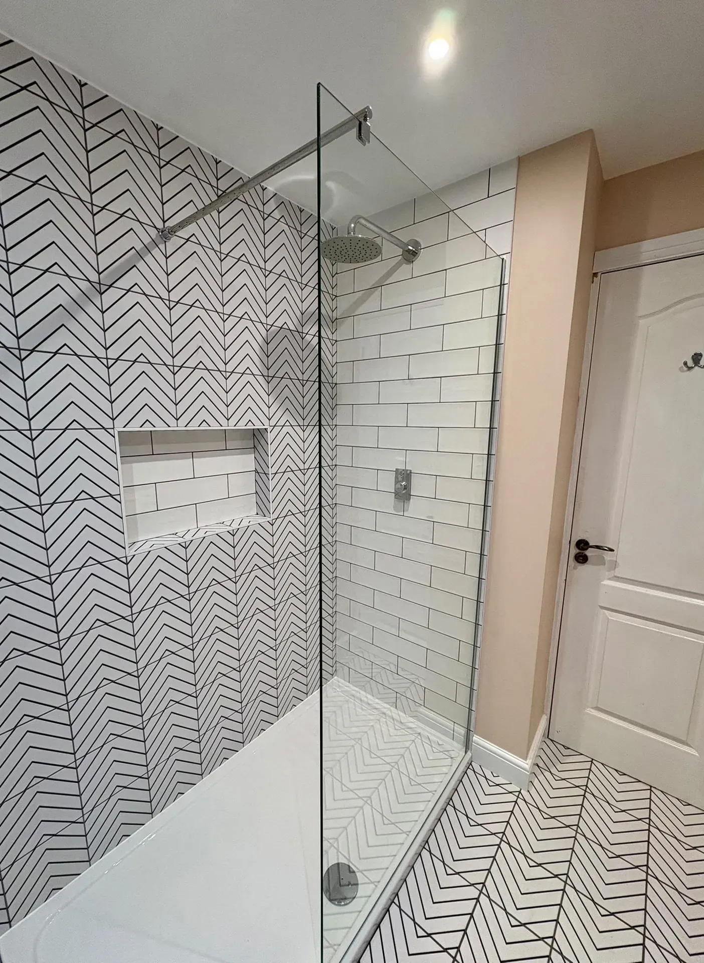 Bath to shower conversion in Haywards Heath - photo 5